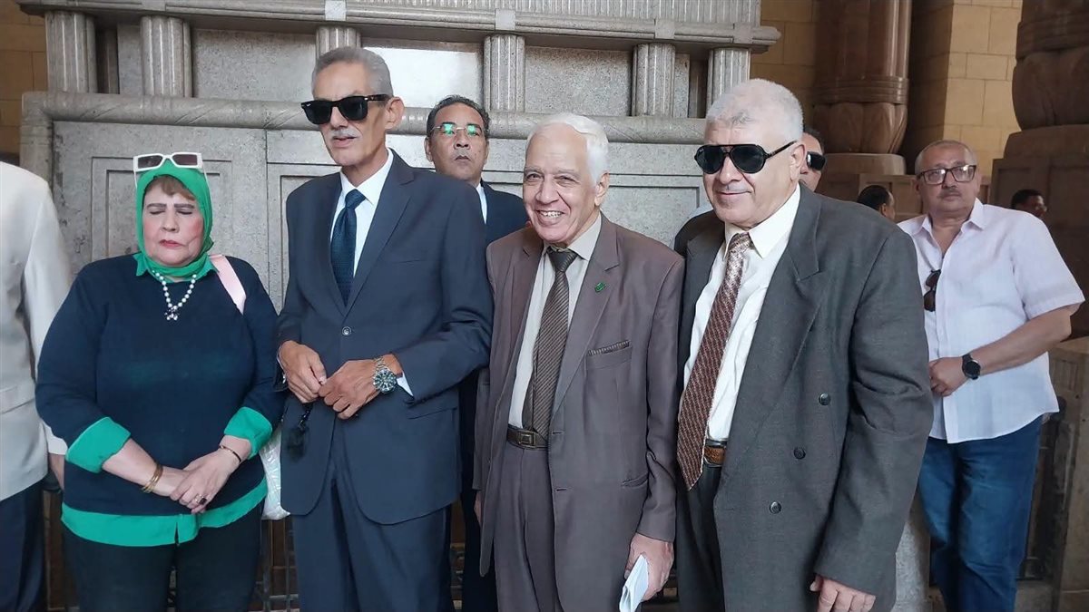 قيادات الوفد يعلنون مساندة الدولة المصرية ويؤكدون: نثق في قدرة «البدوي» على إعادة الحزب إلى مكانه الطبيعي - صورة 10