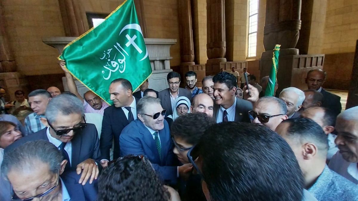 قيادات الوفد يعلنون مساندة الدولة المصرية ويؤكدون: نثق في قدرة «البدوي» على إعادة الحزب إلى مكانه الطبيعي - صورة 5