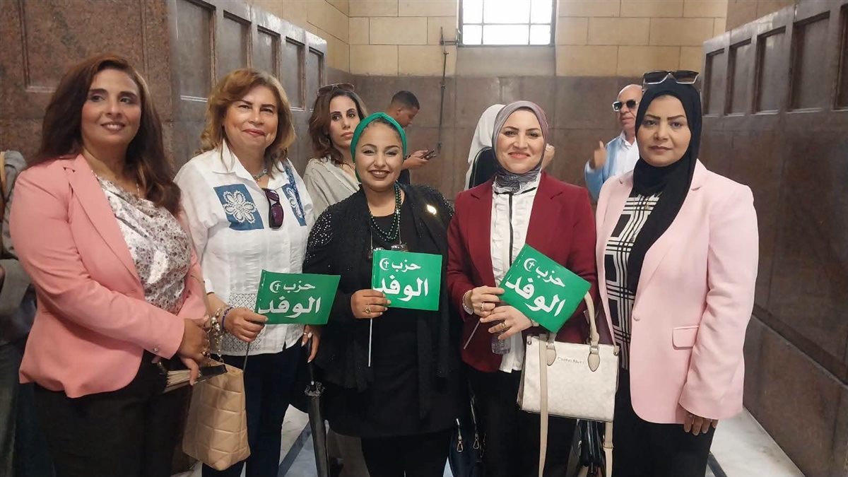 قيادات الوفد يعلنون مساندة الدولة المصرية ويؤكدون: نثق في قدرة «البدوي» على إعادة الحزب إلى مكانه الطبيعي - صورة 9