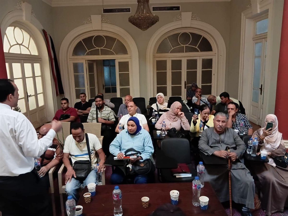 اللجنة النوعية لذوي الاحتياجات الخاصة بالوفد تناقش تحديات الاعتماد على الذات - صورة 2
