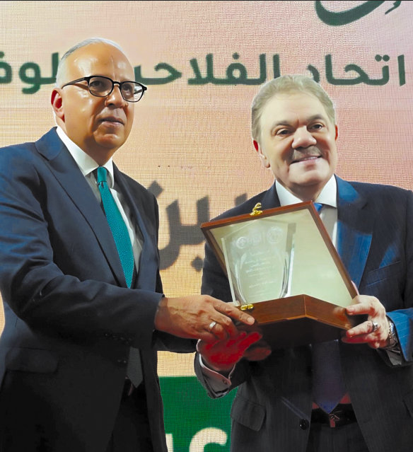 الوفد يحتفل بـ«الفلاح»